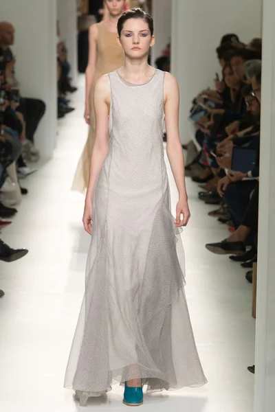 Look 43